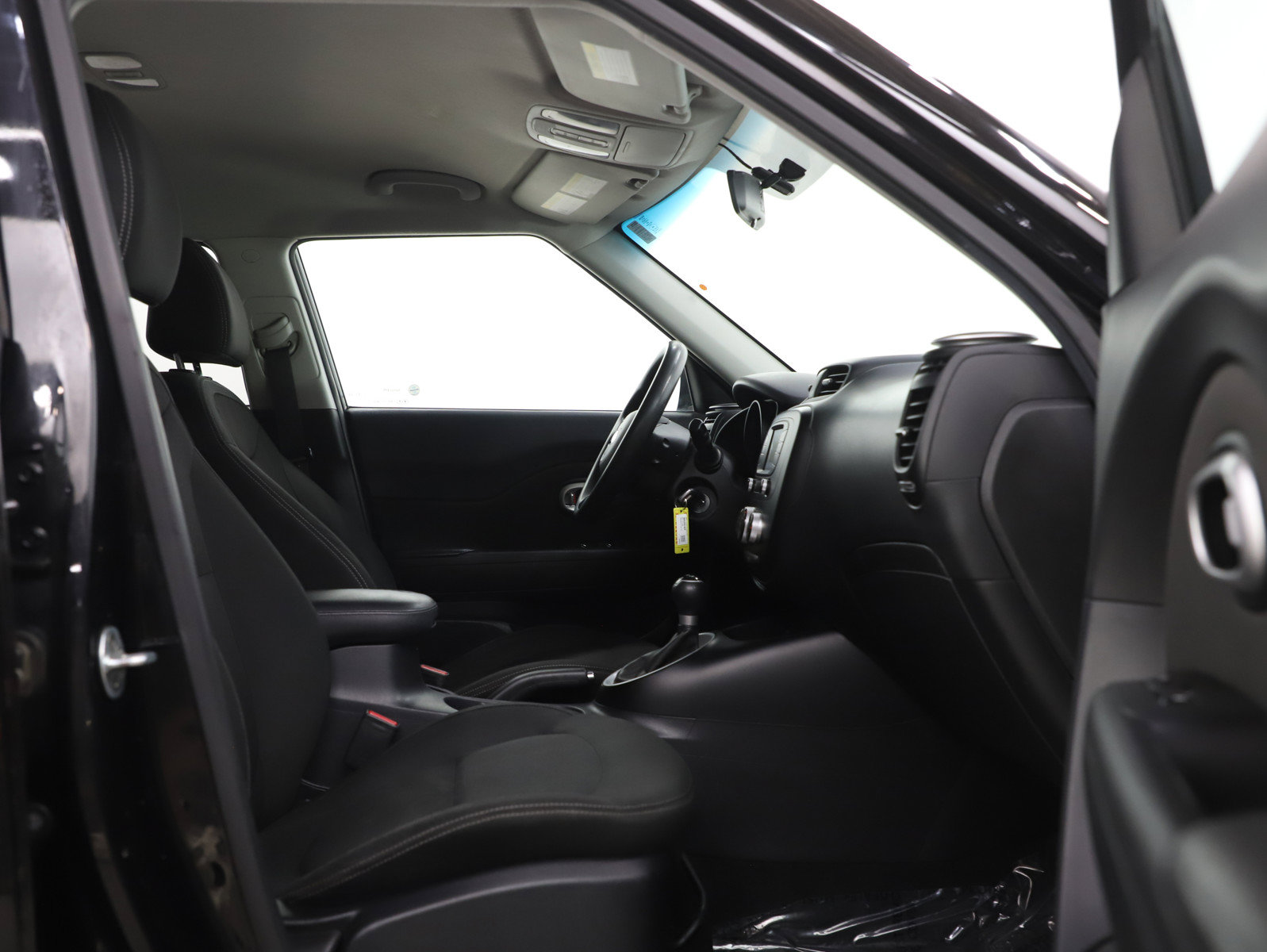 Used 2017 Kia Soul w/ Convenience Package FWD image 12