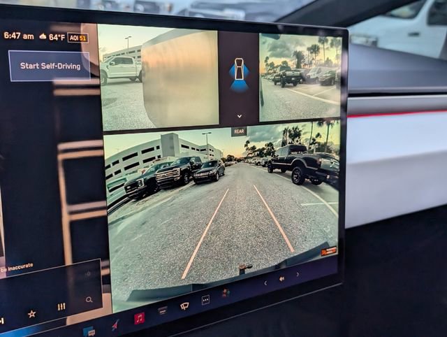 Used 2024 Tesla Cybertruck AWD Crew Cab image 22