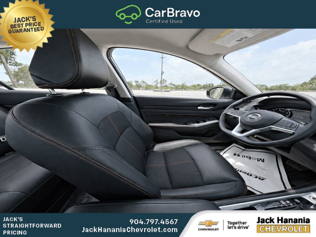 Used 2022 Nissan Altima 2.5 SR FWD image 9