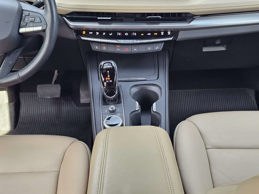 Certified 2024 Cadillac XT4 Premium Luxury FWD image 21