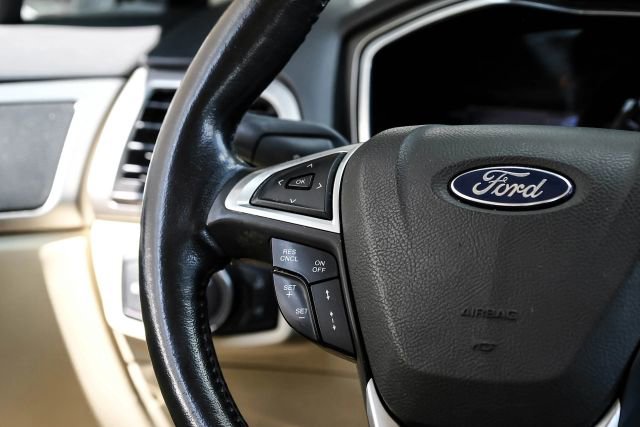 Used 2016 Ford Fusion SE w/ Equipment Group 502A image 22
