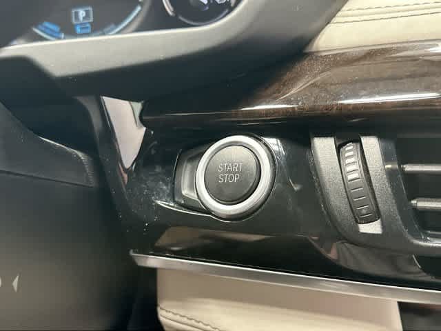 Used 2017 BMW X5 xDrive40e AWD/4WD image 11