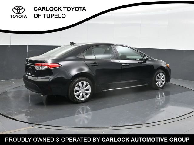 Used 2024 Toyota Corolla LE FWD image 3