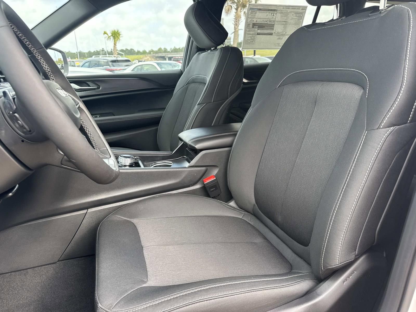 New 2026 Jeep Grand Cherokee L Laredo image 16