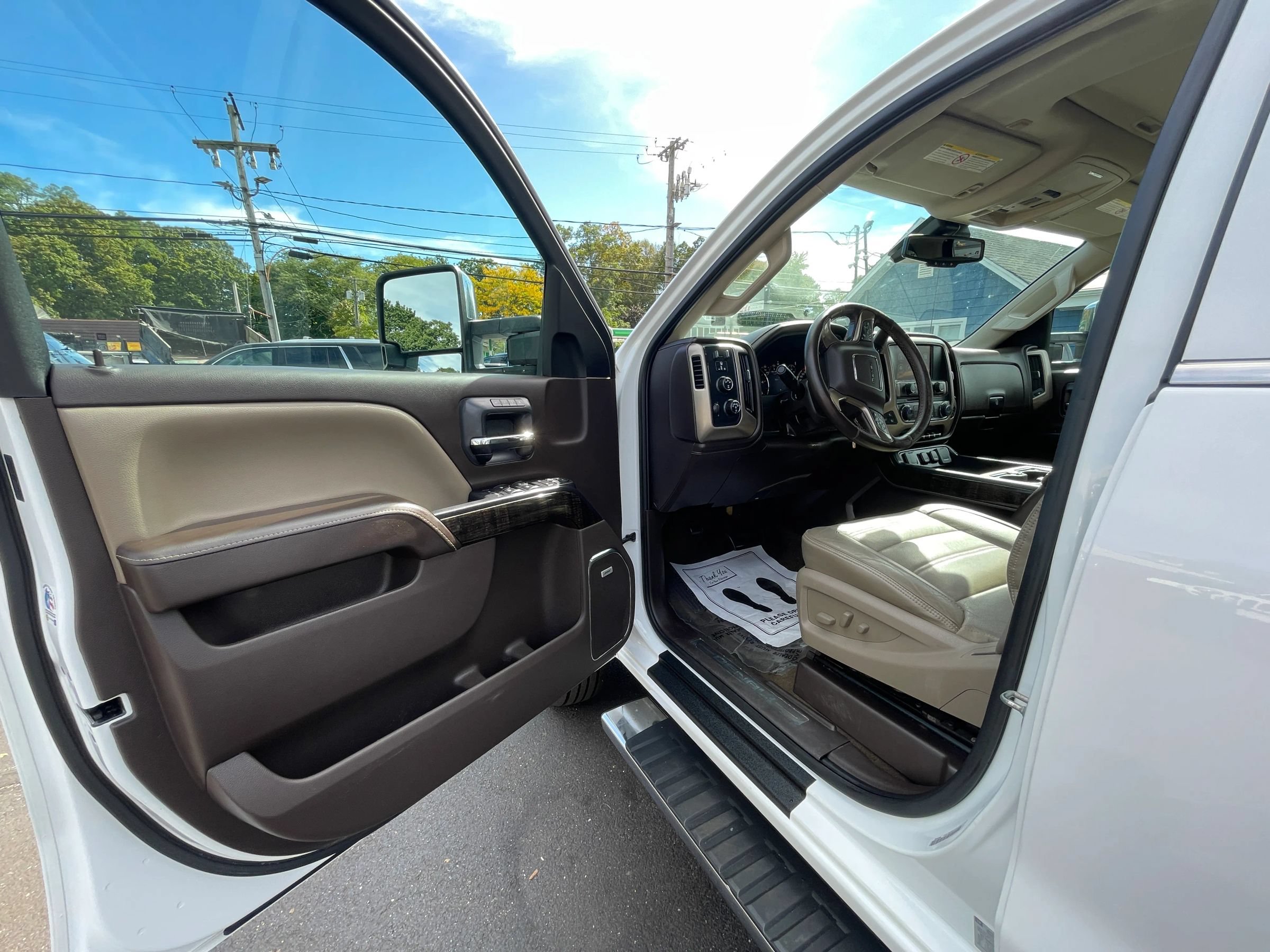 Used 2015 GMC Sierra 3500 Denali w/ Duramax Plus Package AWD/4WD image 10
