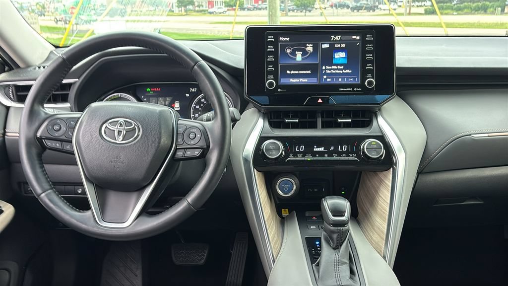 Used 2021 Toyota Venza XLE w/ Softex Package AWD/4WD image 9