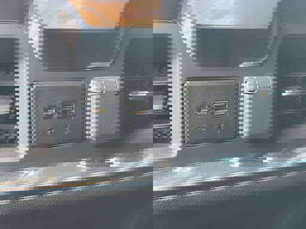 Certified 2022 GMC Sierra 1500 SLT w/ SLT Premium Plus Package image 41