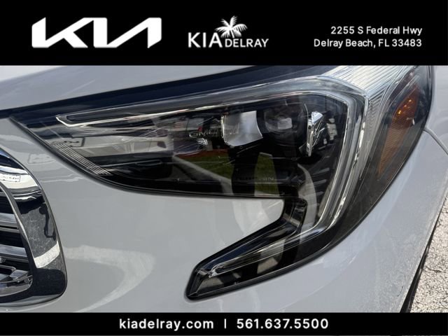 Used 2020 GMC Terrain Denali w/ Denali Premium Package FWD image 6