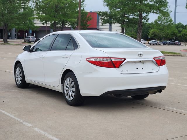 Used 2016 Toyota Camry LE image 8