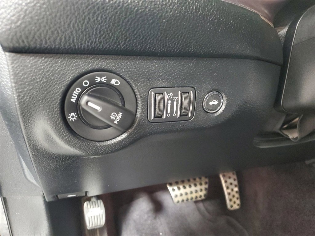 Used 2018 Dodge Challenger R/T Scat Pack image 15