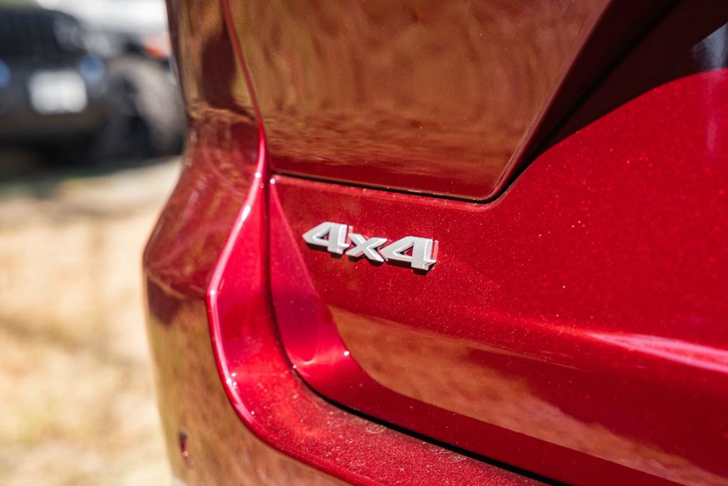 New 2025 Jeep Grand Cherokee Laredo X w/ Luxury Tech Group I image 8