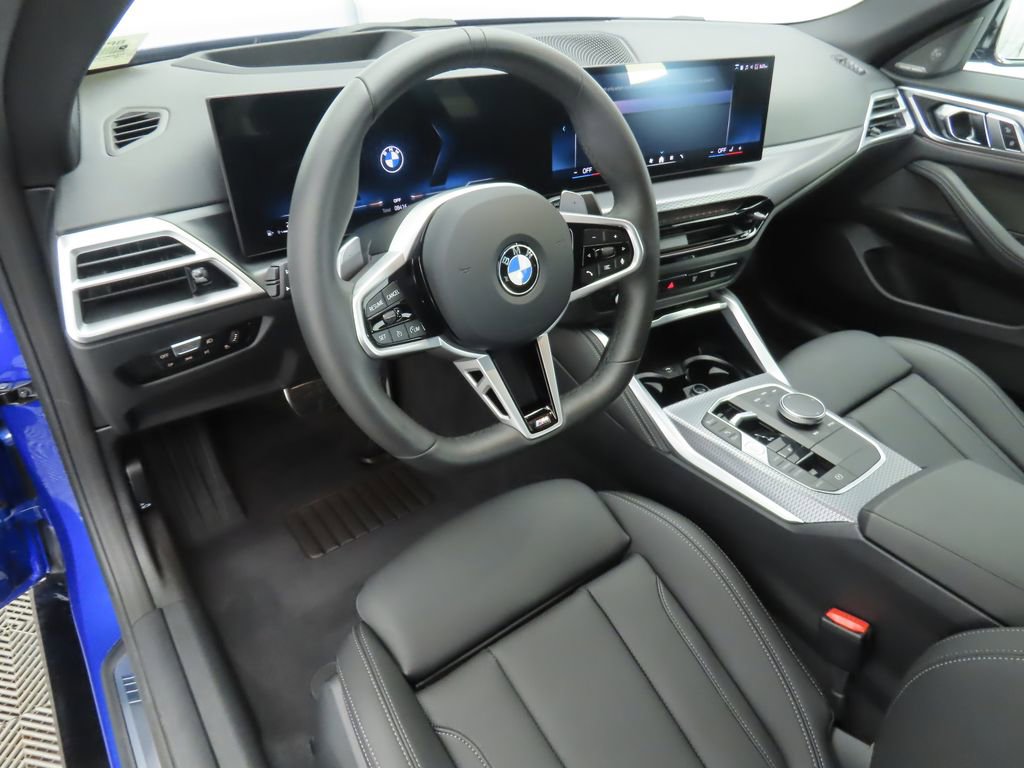 Certified 2025 BMW 430i xDrive w/ M Sport Package image 9