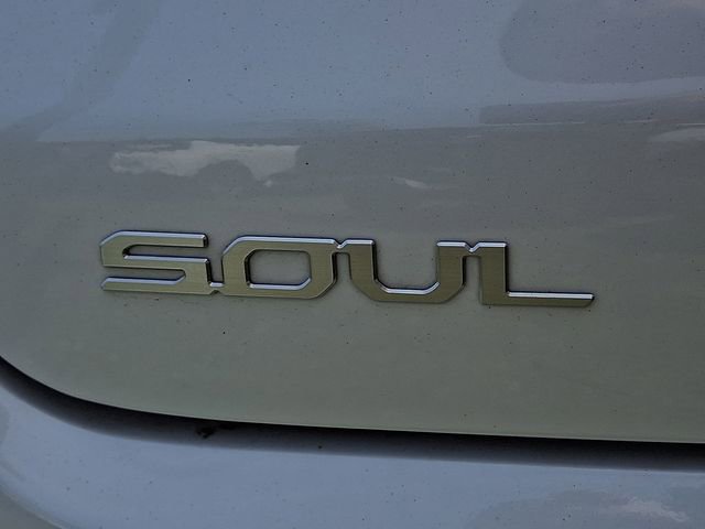 Certified 2023 Kia Soul GT-Line FWD image 31