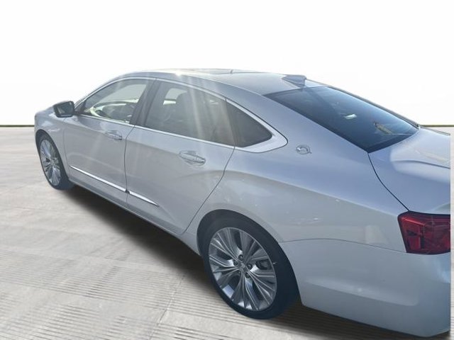 Used 2015 Chevrolet Impala LTZ FWD image 4
