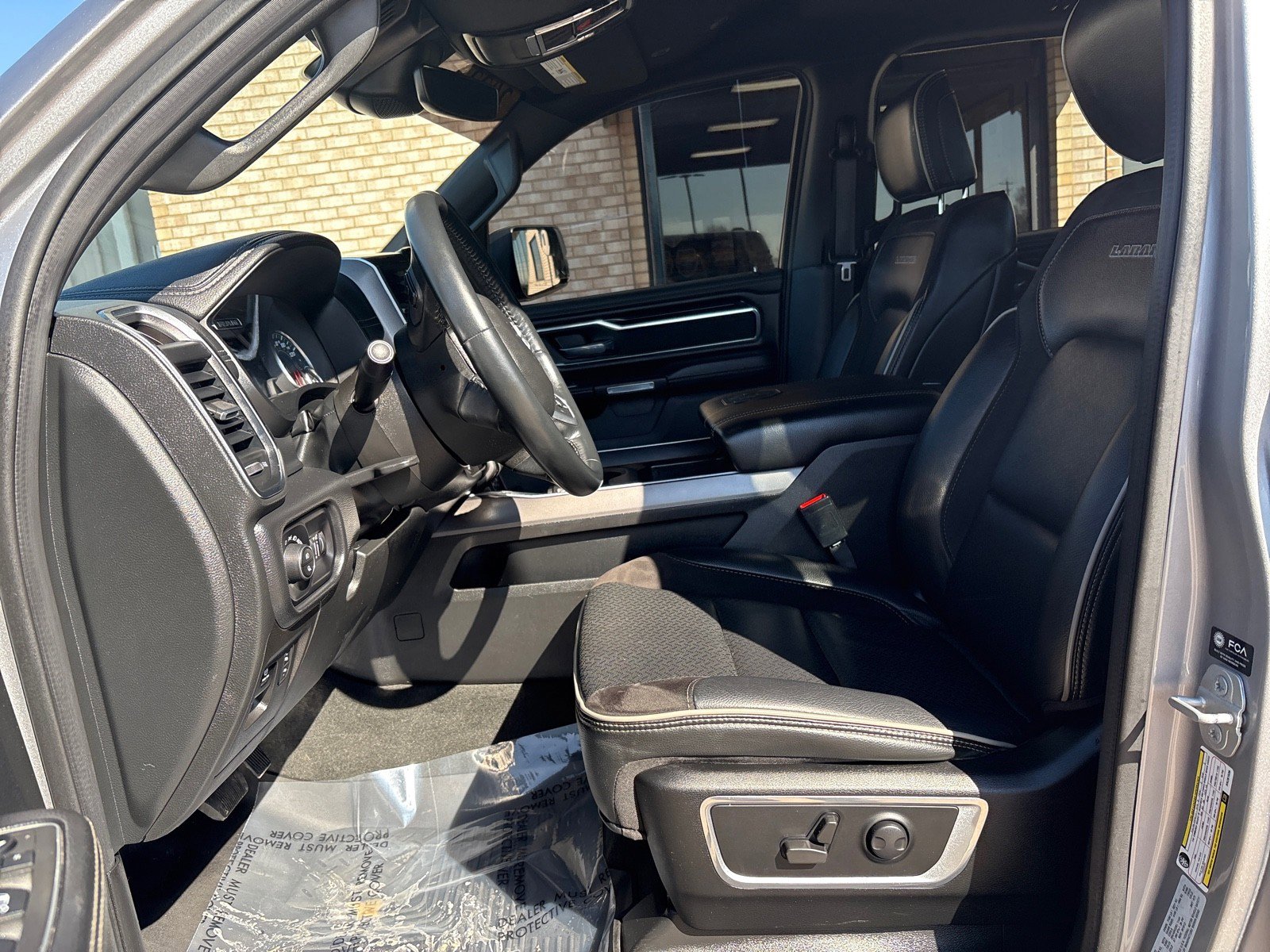 Used 2022 RAM 1500 Laramie image 3