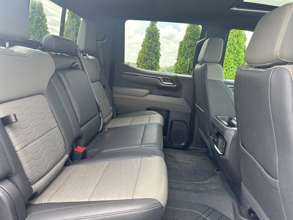 Used 2024 Chevrolet Silverado 1500 ZR2 w/ Technology Package image 42