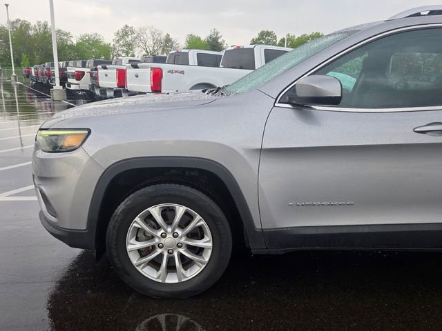 Used 2019 Jeep Cherokee Latitude w/ Cold Weather Group AWD/4WD image 17