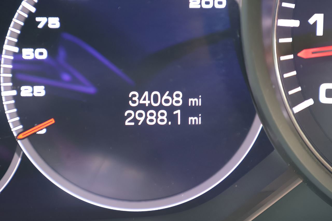 Used 2022 Porsche Panamera 4S image 25