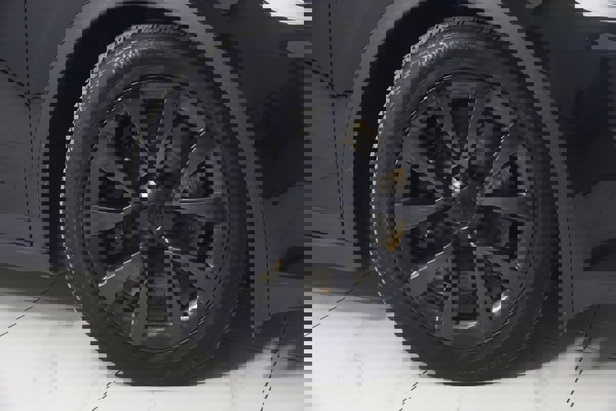 Used 2022 Tesla Model X image 20