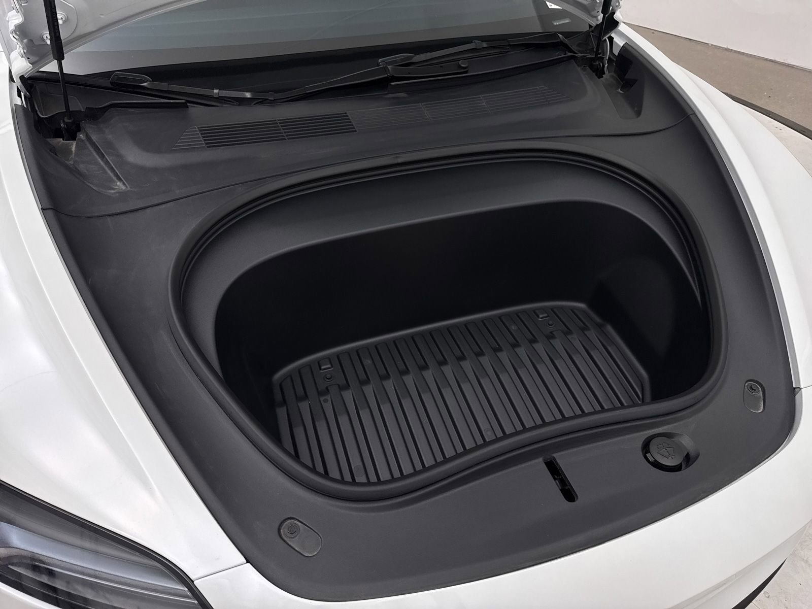 Used 2024 Tesla Model 3 Performance image 8