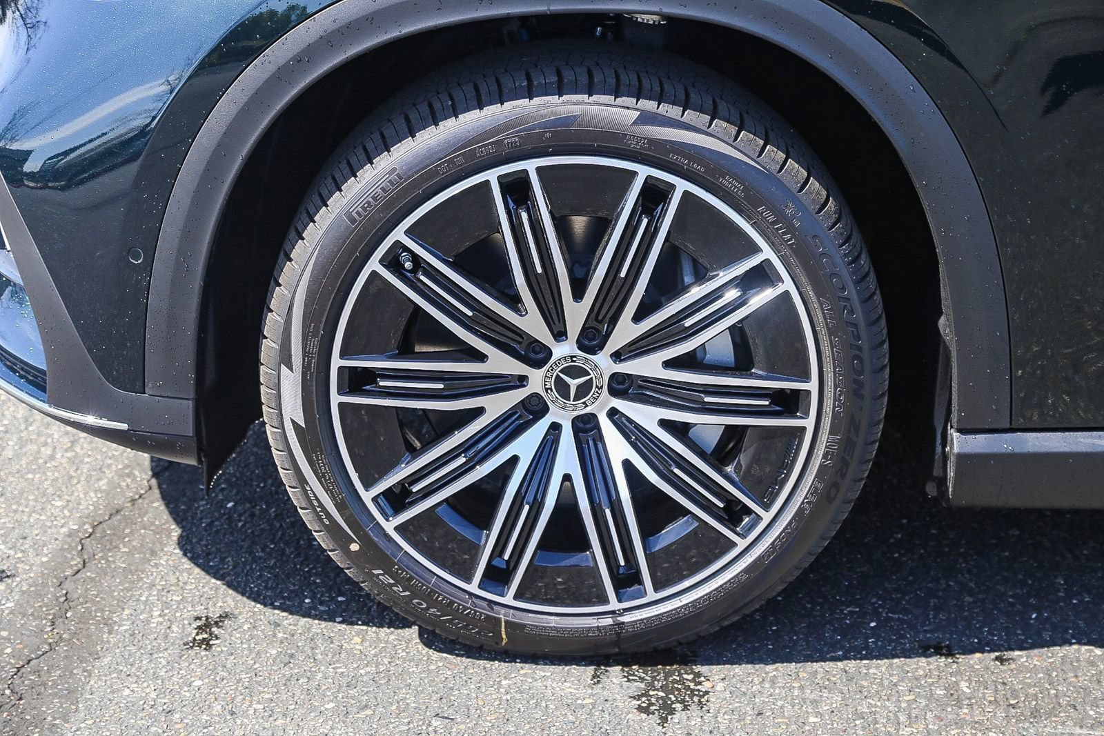 New 2024 Mercedes-Benz EQE 350+ SUV image 8