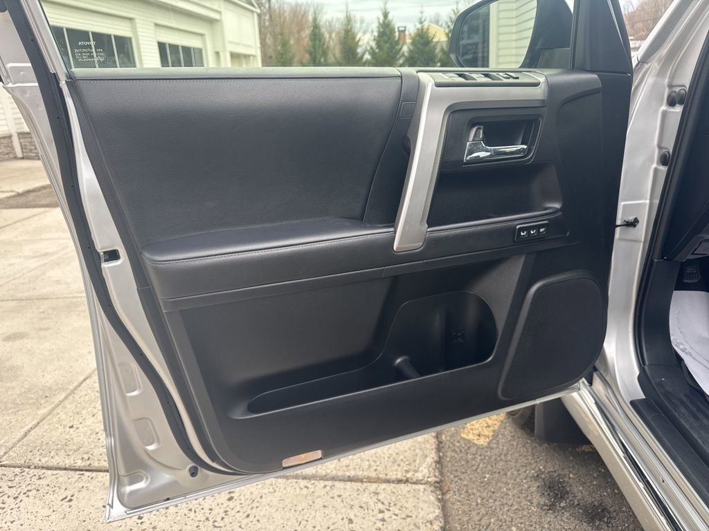 Used 2024 Toyota 4Runner Limited image 15