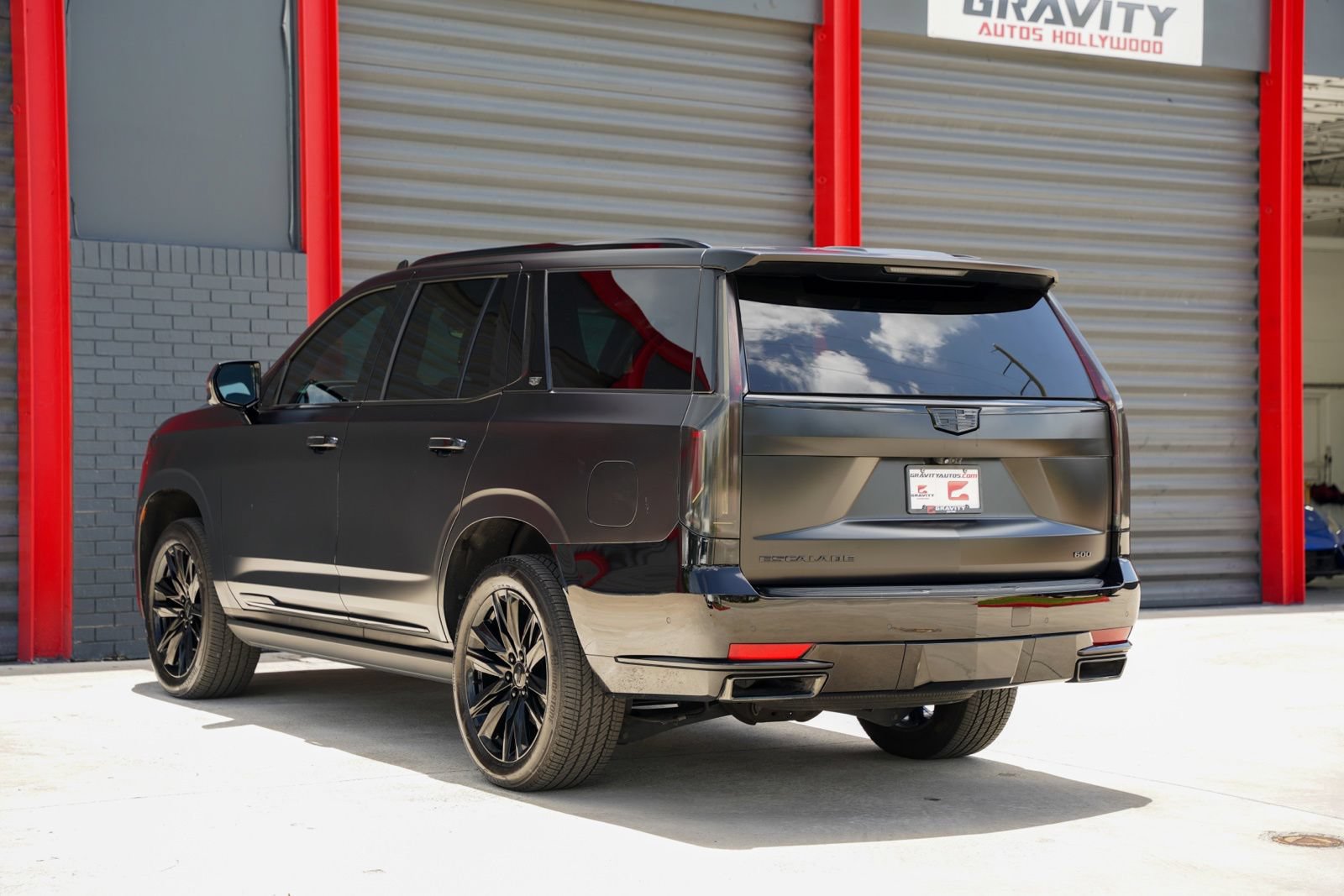 Used 2023 Cadillac Escalade Sport Platinum RWD image 13