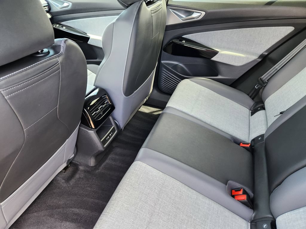 Certified 2025 Volkswagen ID.4 Pro AWD/4WD image 26