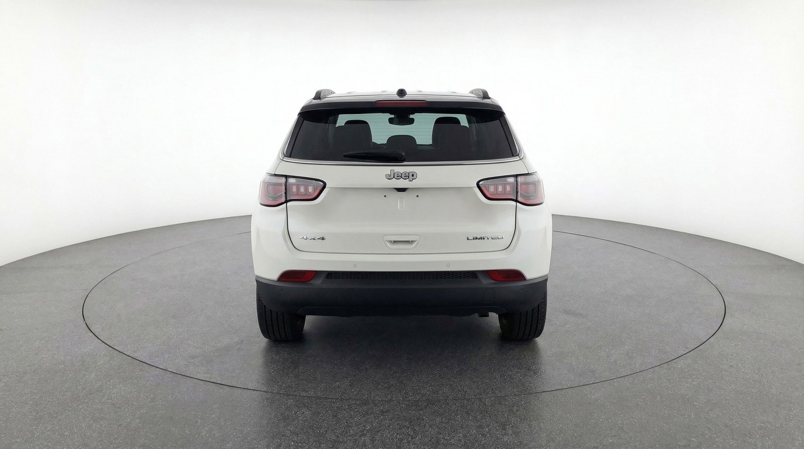 Used 2025 Jeep Compass Limited image 6