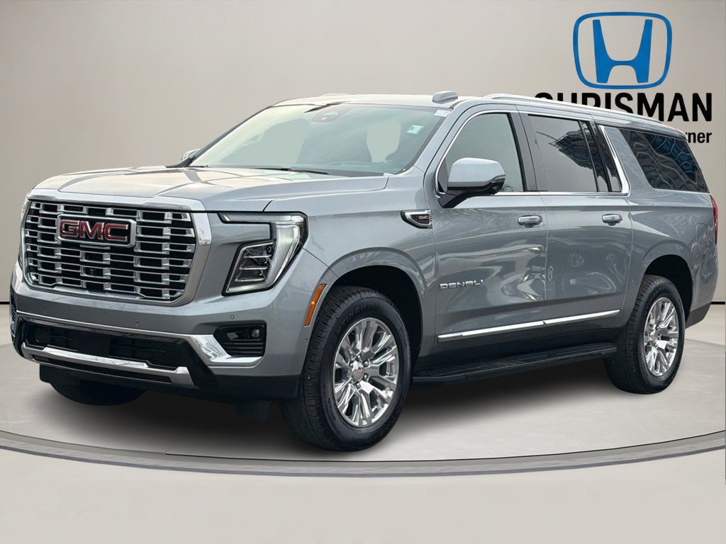 Used 2025 GMC Yukon Denali w/ Denali Reserve Package image 2