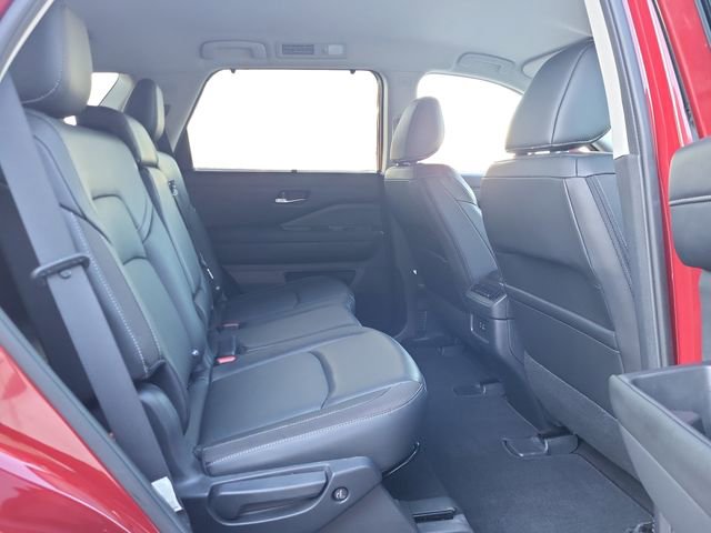 Used 2023 Nissan Pathfinder SL w/ Lighting Package (N92) image 26