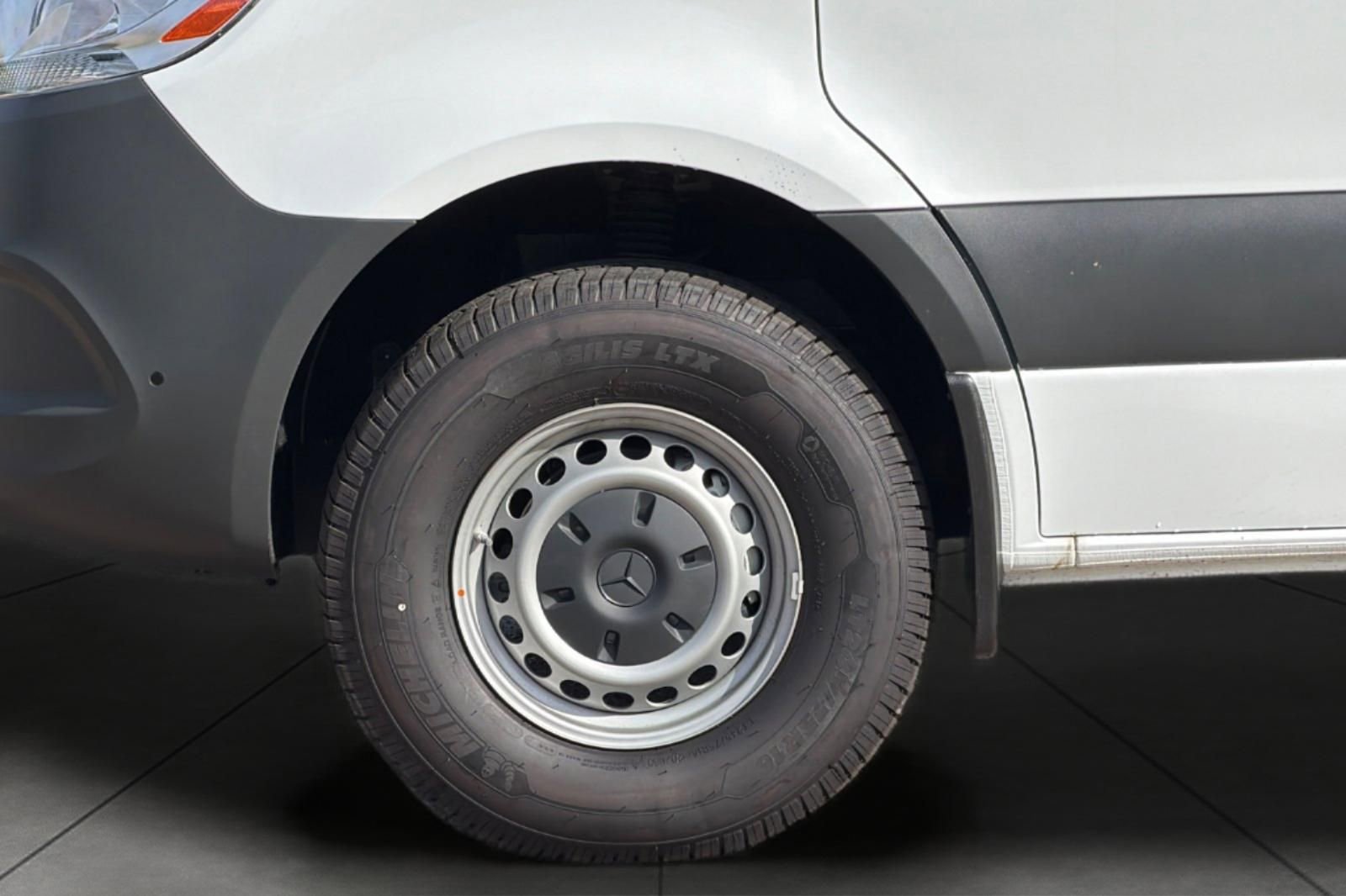 New 2025 Mercedes-Benz Sprinter 2500 image 3