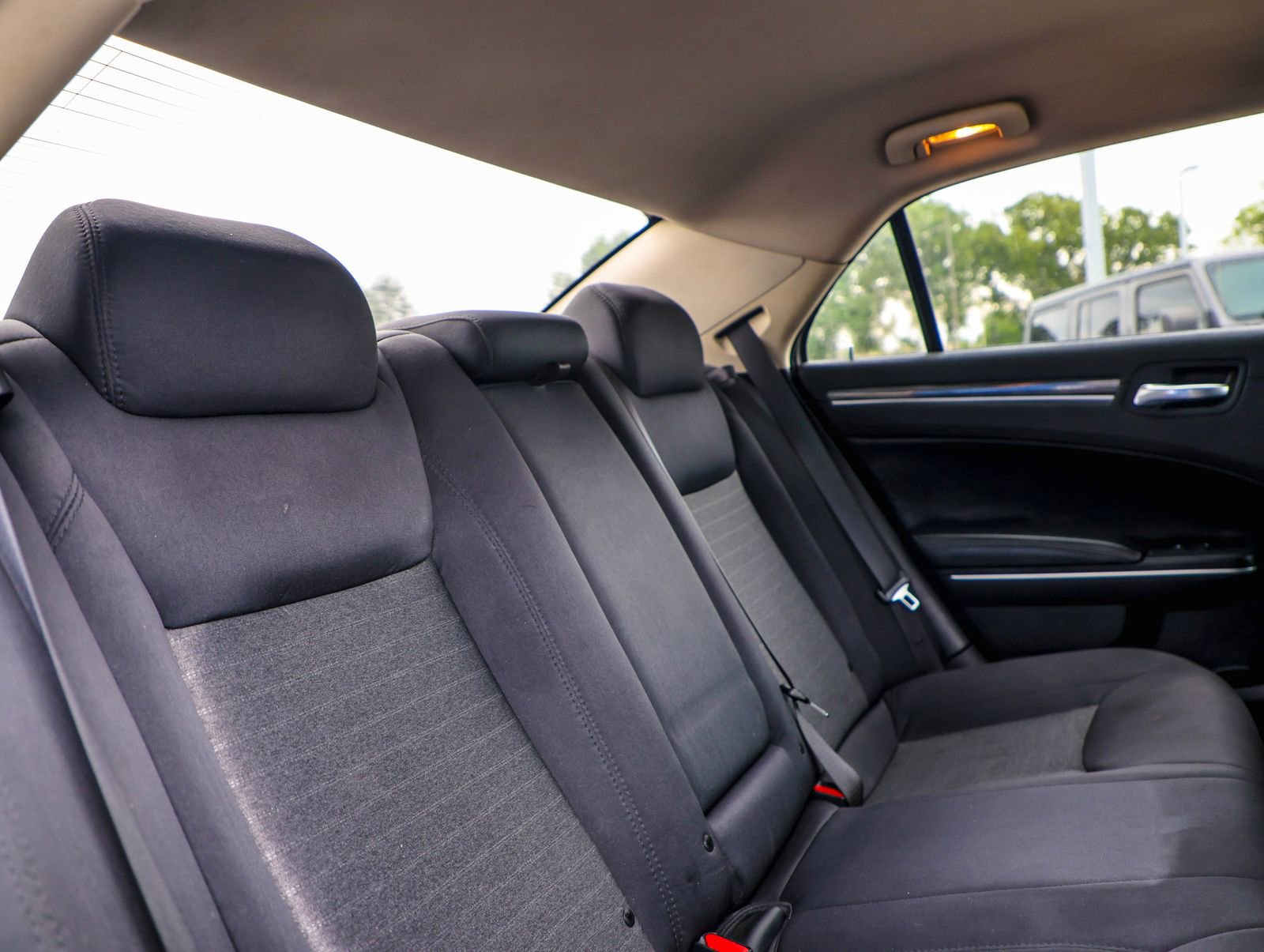 Used 2021 Chrysler 300 Touring w/ Sport Appearance Package RWD image 9