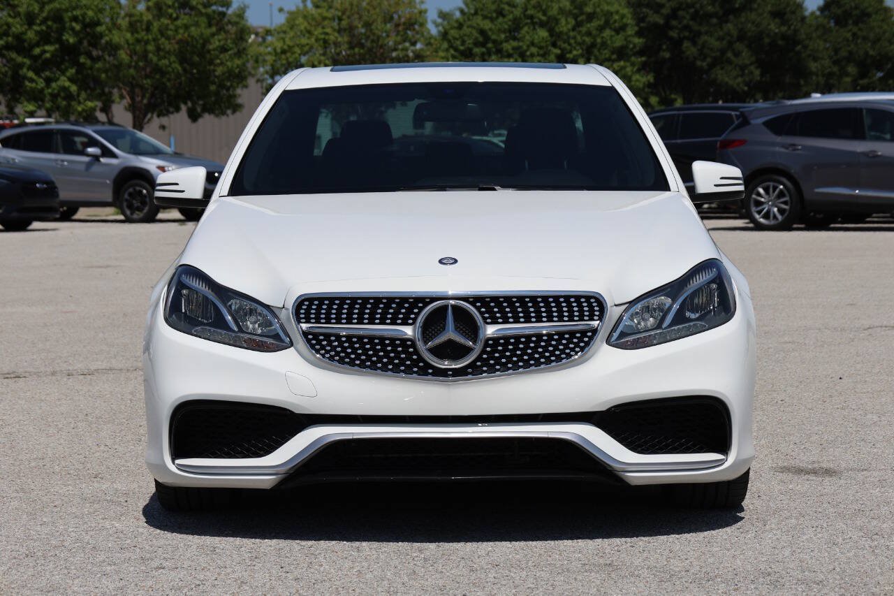 Used 2016 Mercedes-Benz E 350 4MATIC Sedan image 2