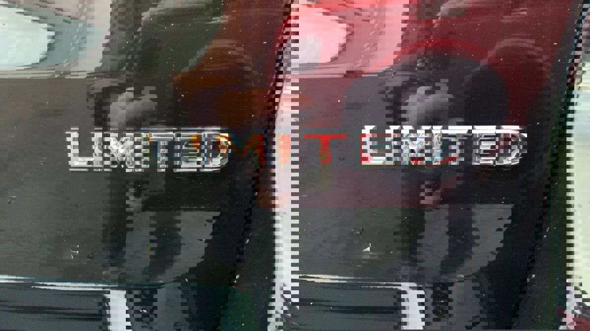 Used 2020 Jeep Grand Cherokee Limited image 24