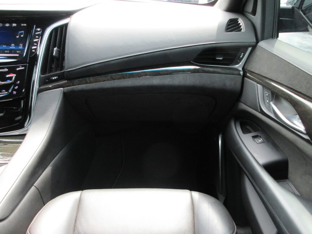 Certified 2018 Cadillac Escalade Platinum AWD/4WD image 19