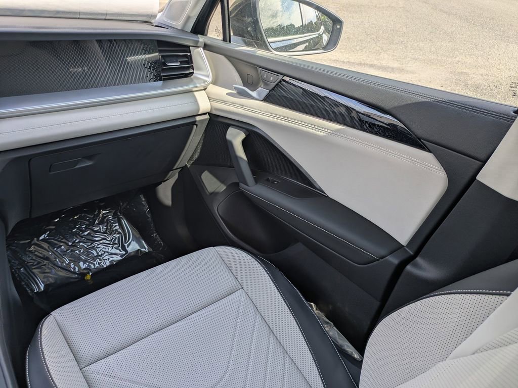 New 2026 Volkswagen Tiguan SE AWD/4WD image 16