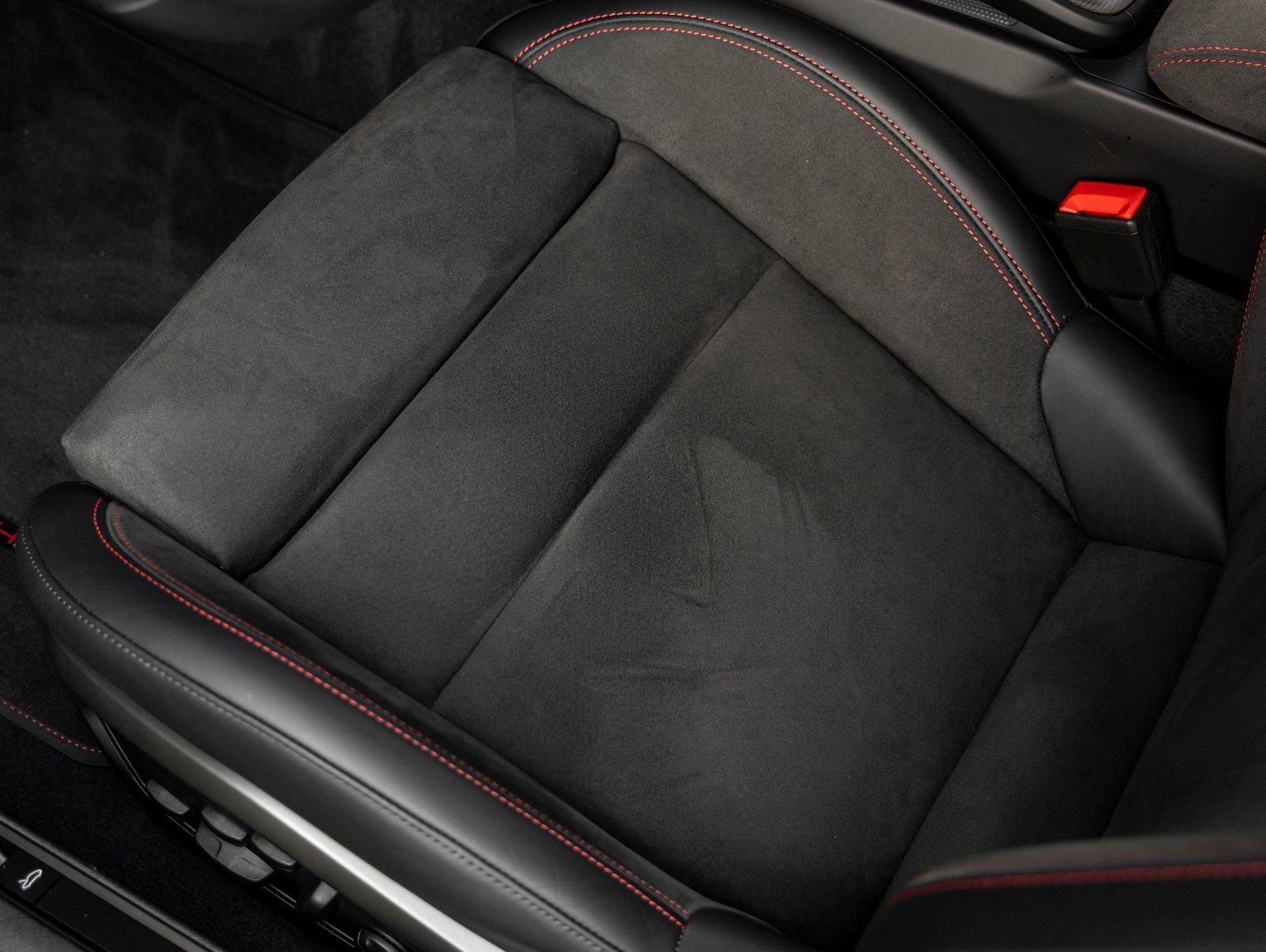 Certified 2026 Porsche 911 Carrera 4 GTS AWD/4WD image 28