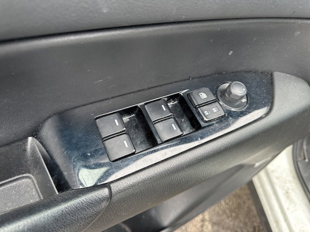 Used 2018 MAZDA CX-5 Touring w/ Preferred Equipment Package image 17