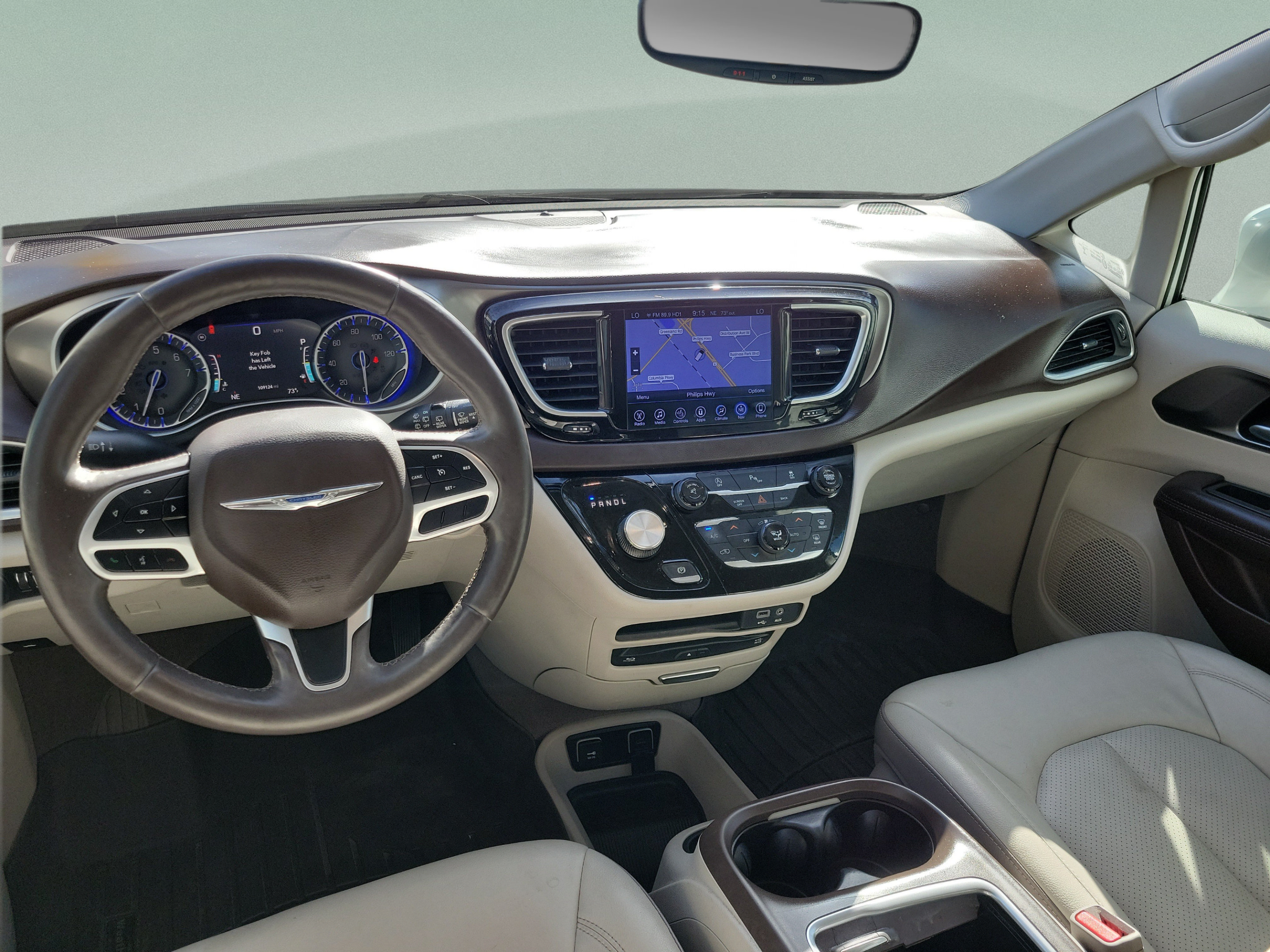 Used 2017 Chrysler Pacifica Touring-L Plus FWD image 22