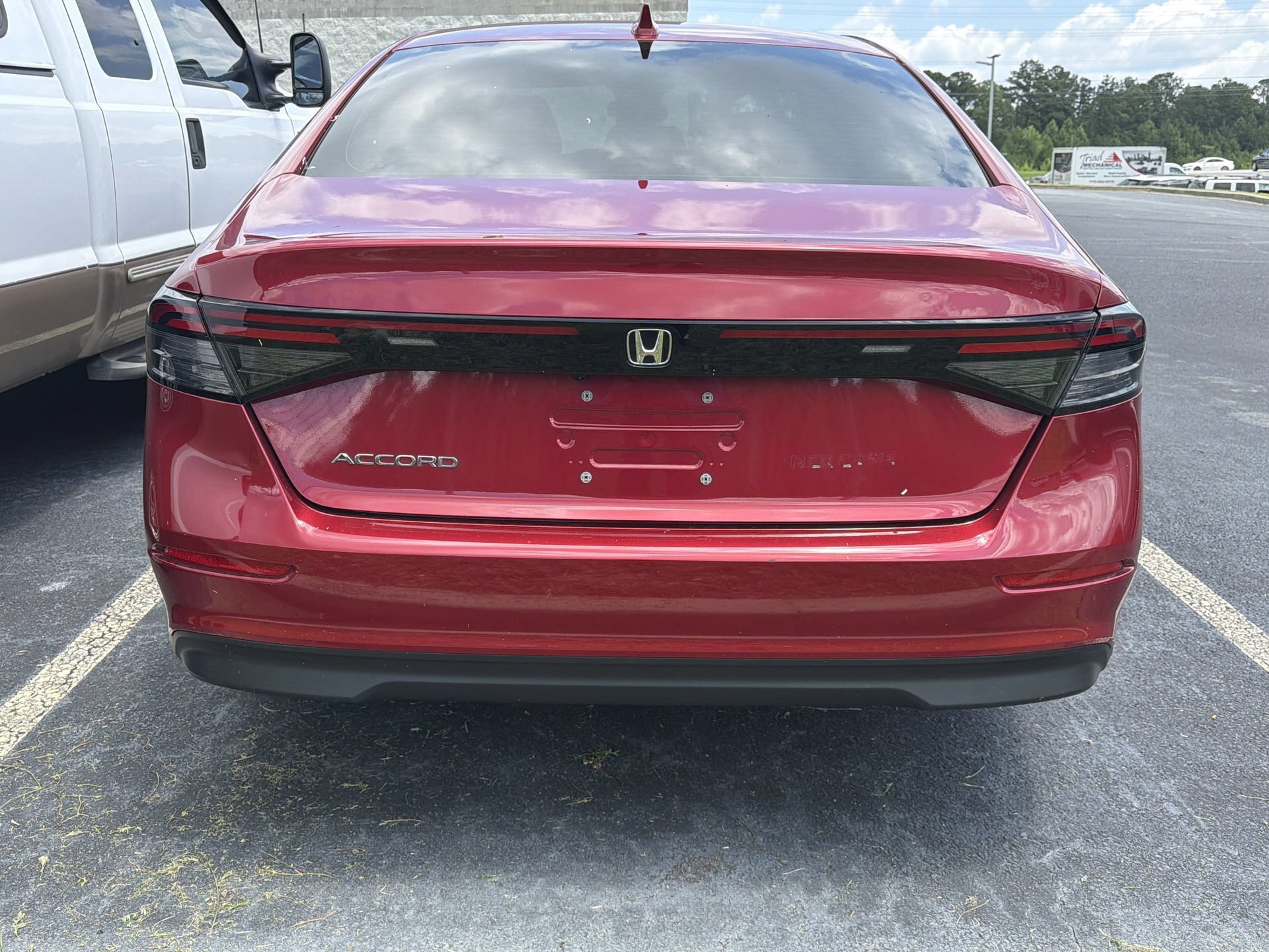 Used 2024 Honda Accord LX image 9