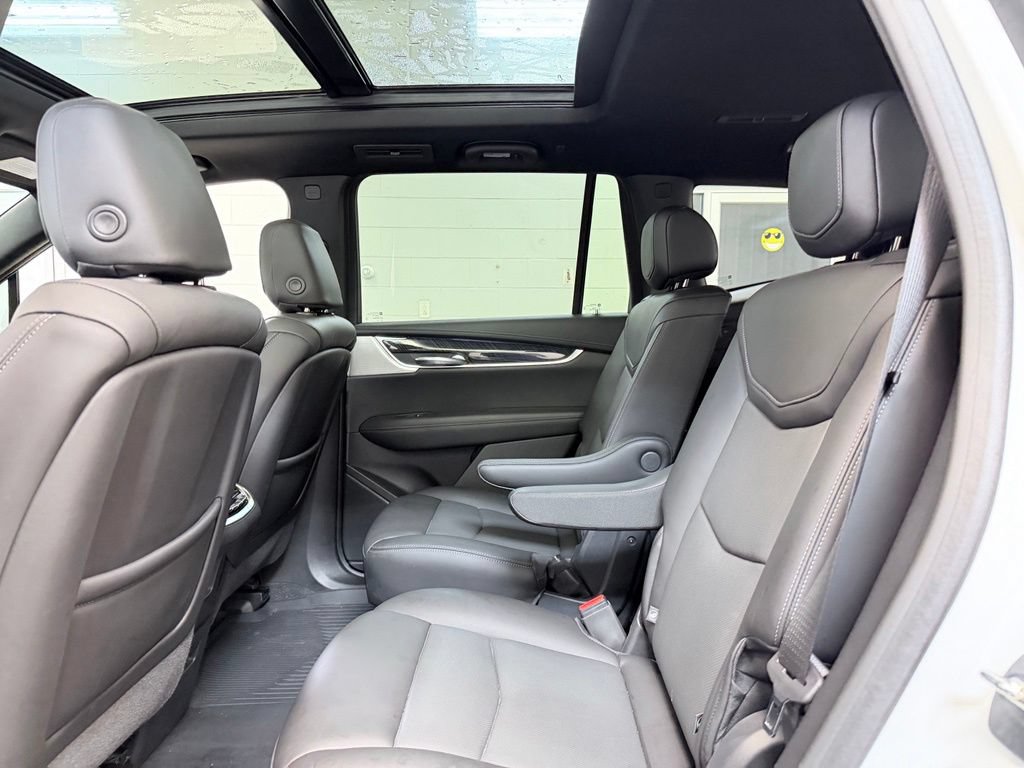 Used 2021 Cadillac XT6 Premium Luxury AWD/4WD image 21