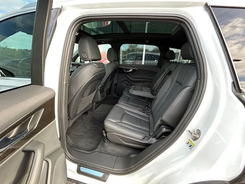 New 2025 Audi Q7 2.0T Premium w/ Convenience Package image 70