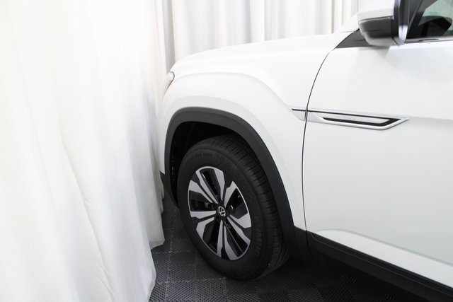 New 2026 Volkswagen Atlas Cross Sport SE image 18