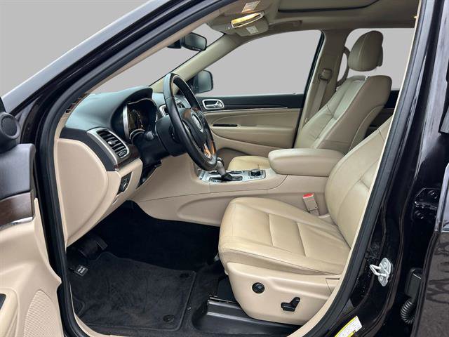 Used 2018 Jeep Grand Cherokee Limited image 9