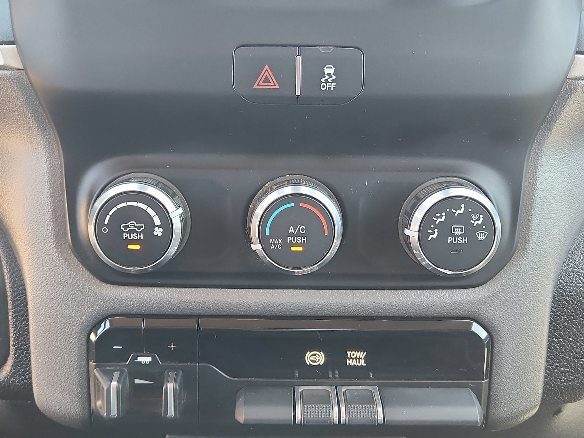 Used 2020 RAM 2500 Big Horn AWD/4WD image 16