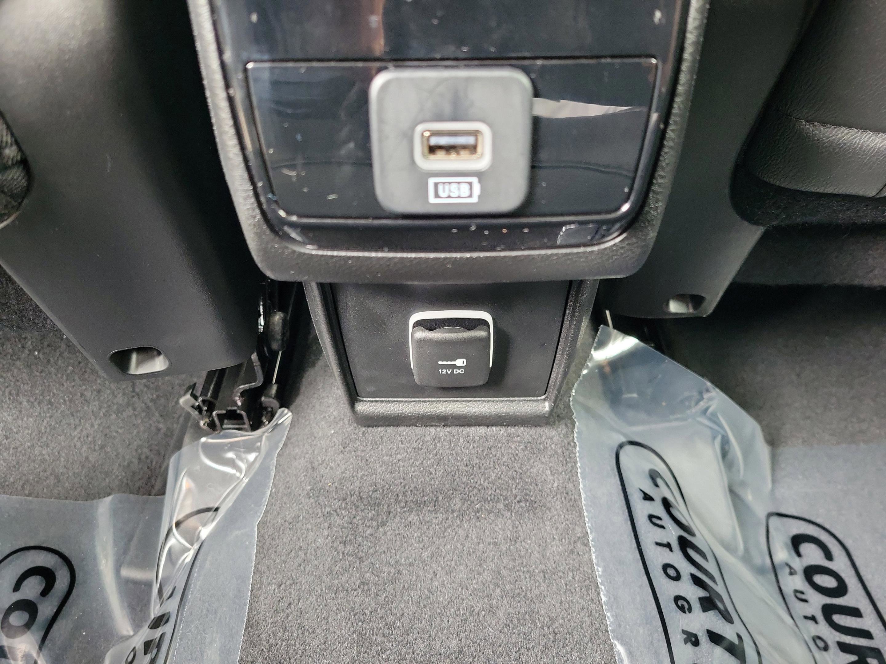 Used 2025 Jeep Compass Latitude image 10