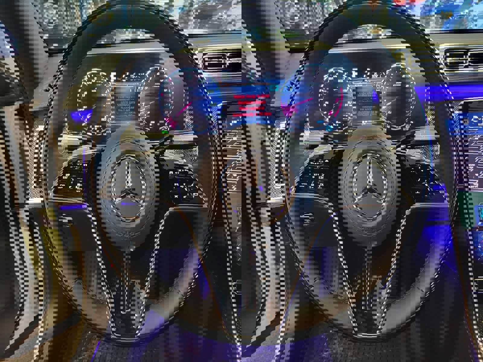 Used 2025 Mercedes-Benz S 580 4MATIC Sedan image 24