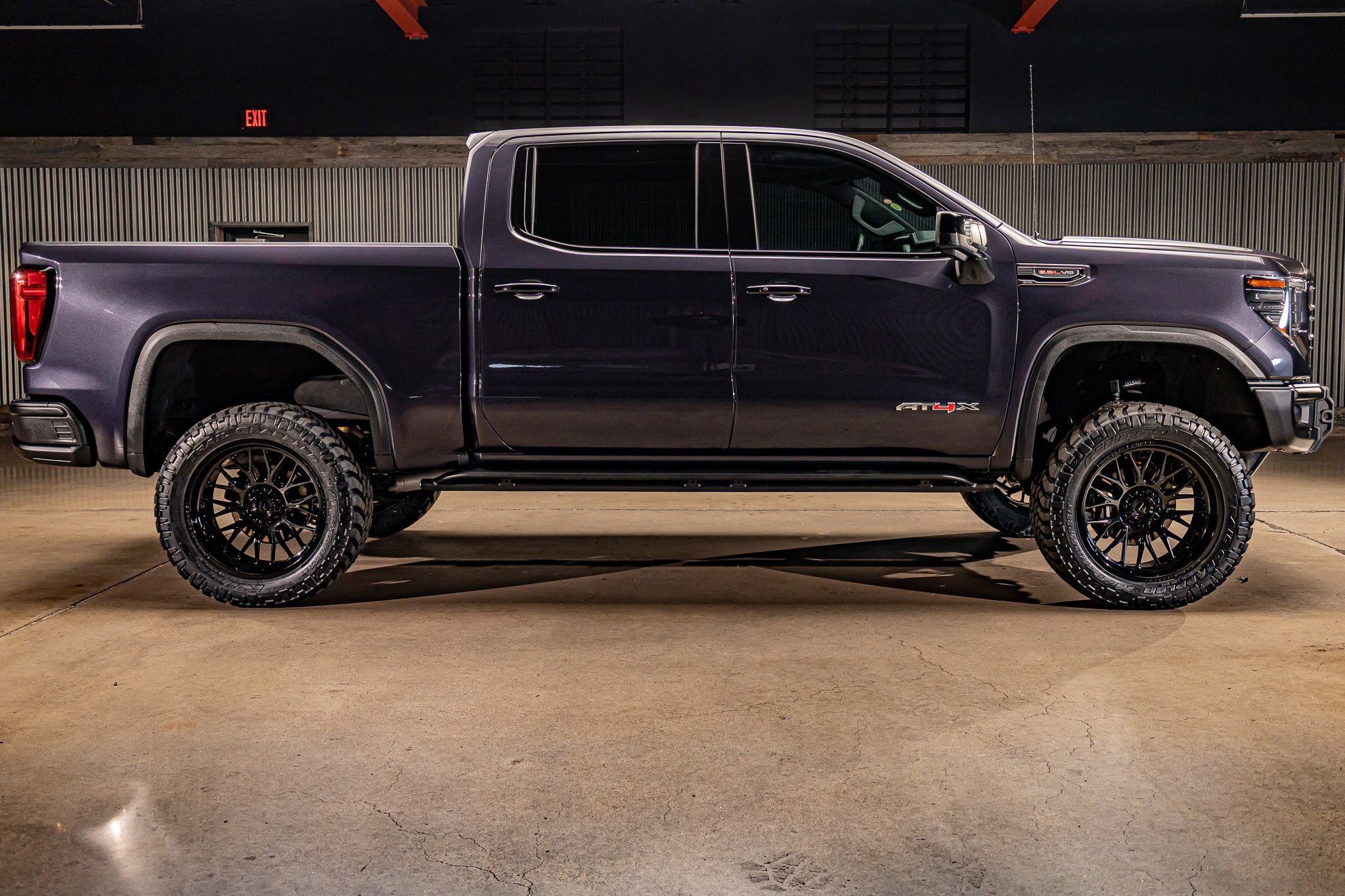 Used 2024 GMC Sierra 1500 AT4X w/ AT4X AEV Edition AWD/4WD image 11