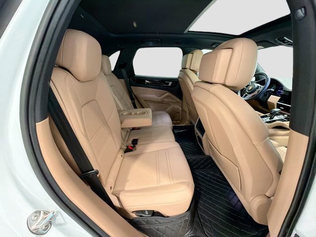 Used 2022 Porsche Cayenne S AWD/4WD image 24